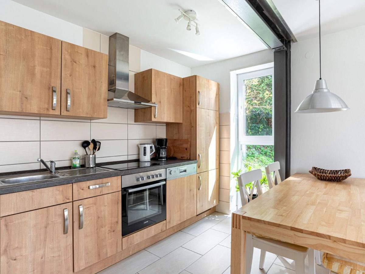 Flat In Eutin On The Kleiner Eutiner See Lake Екстериор снимка