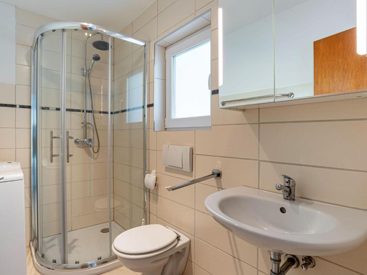 Flat In Eutin On The Kleiner Eutiner See Lake Екстериор снимка