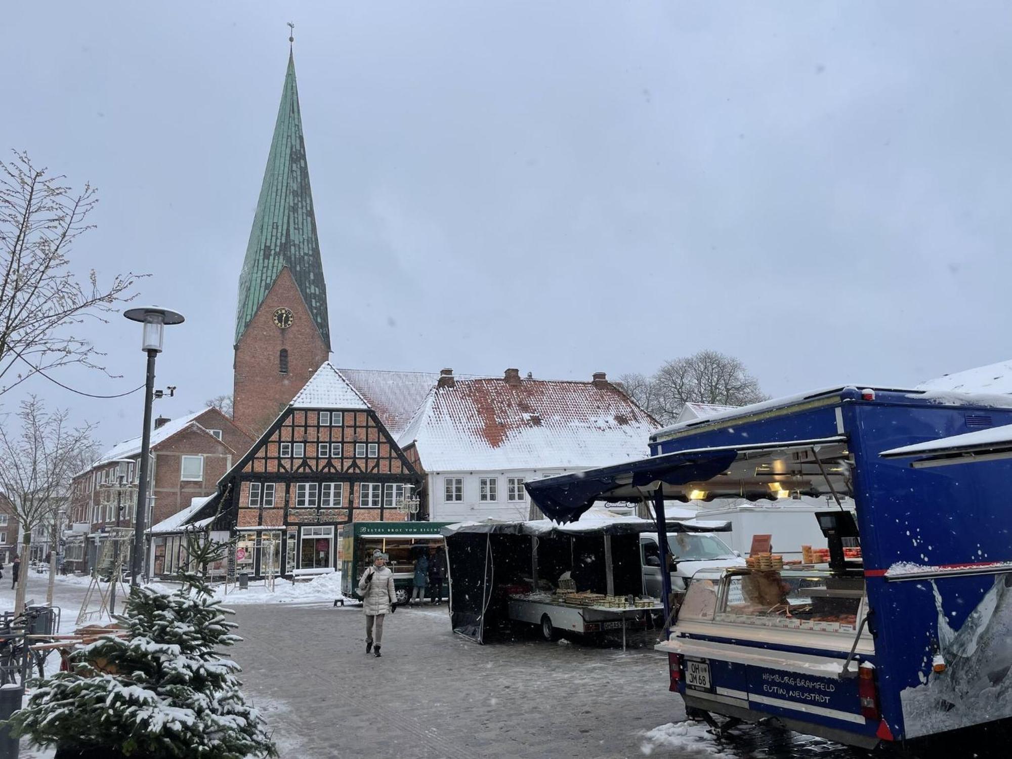Flat In Eutin On The Kleiner Eutiner See Lake Екстериор снимка