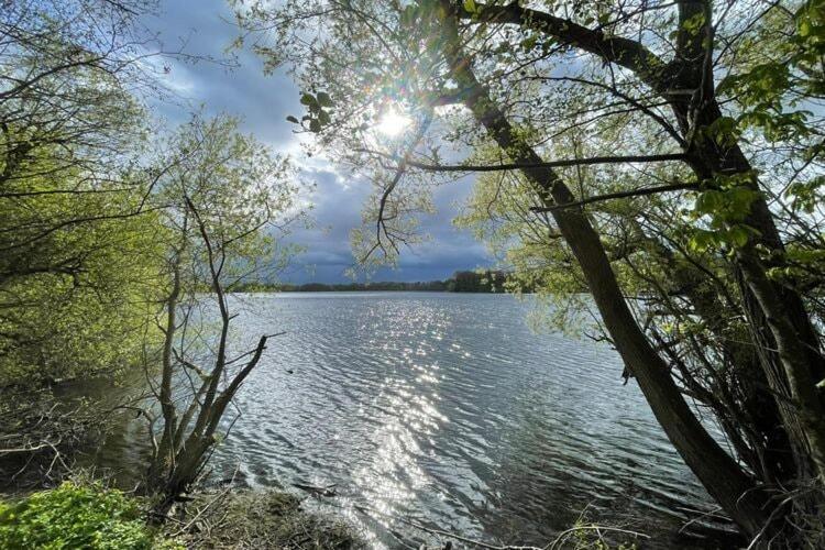 Flat In Eutin On The Kleiner Eutiner See Lake Екстериор снимка
